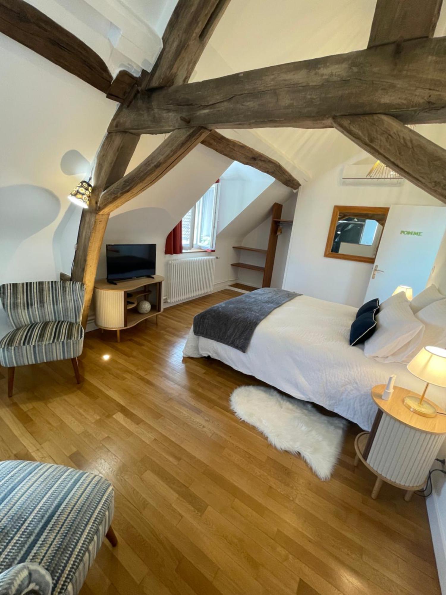 Le Clos Du Q'Hatre Clery-Saint-Andre ภายนอก รูปภาพ